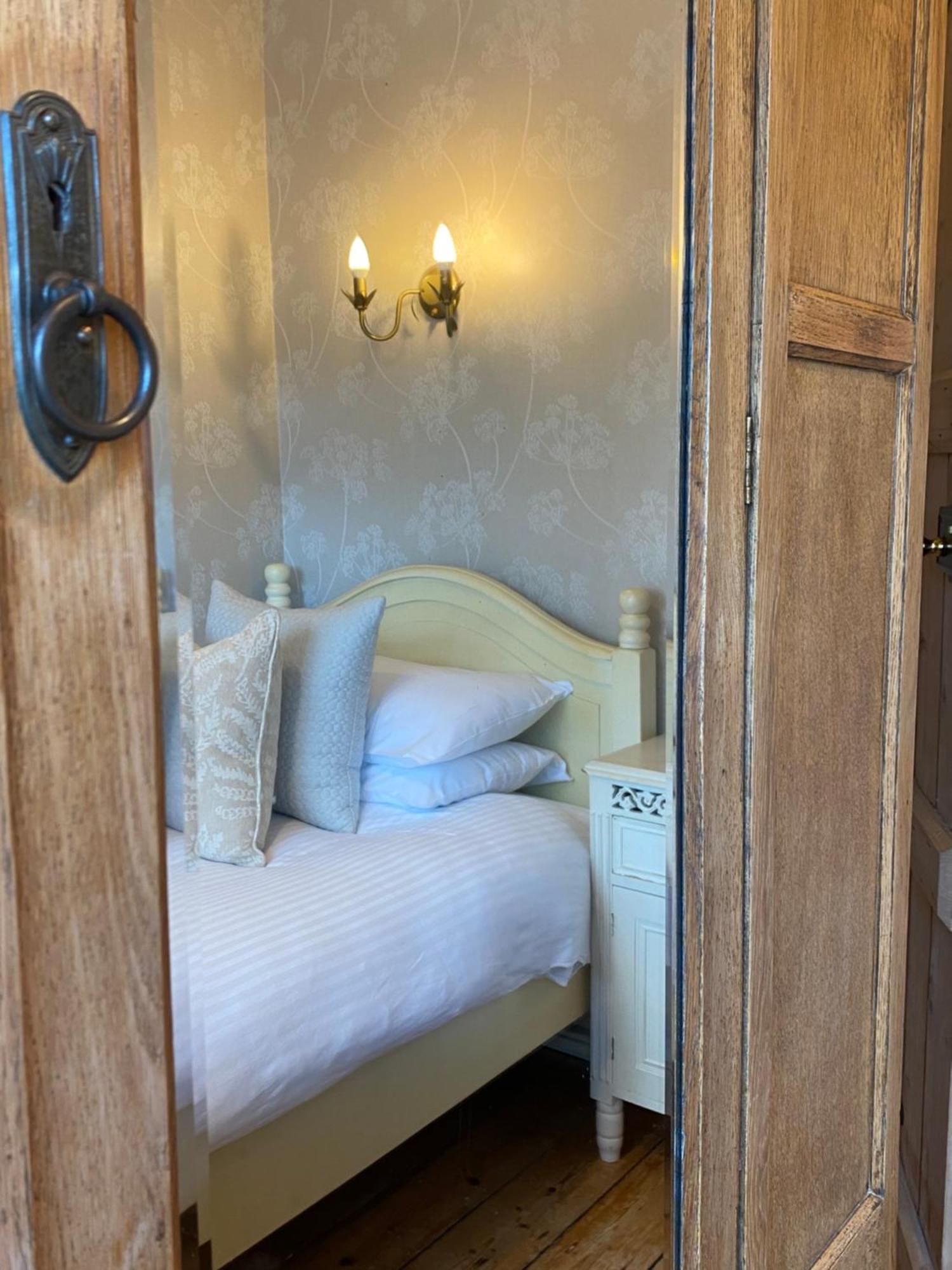 Inglenook Cottage Grange-over-Sands Eksteriør billede